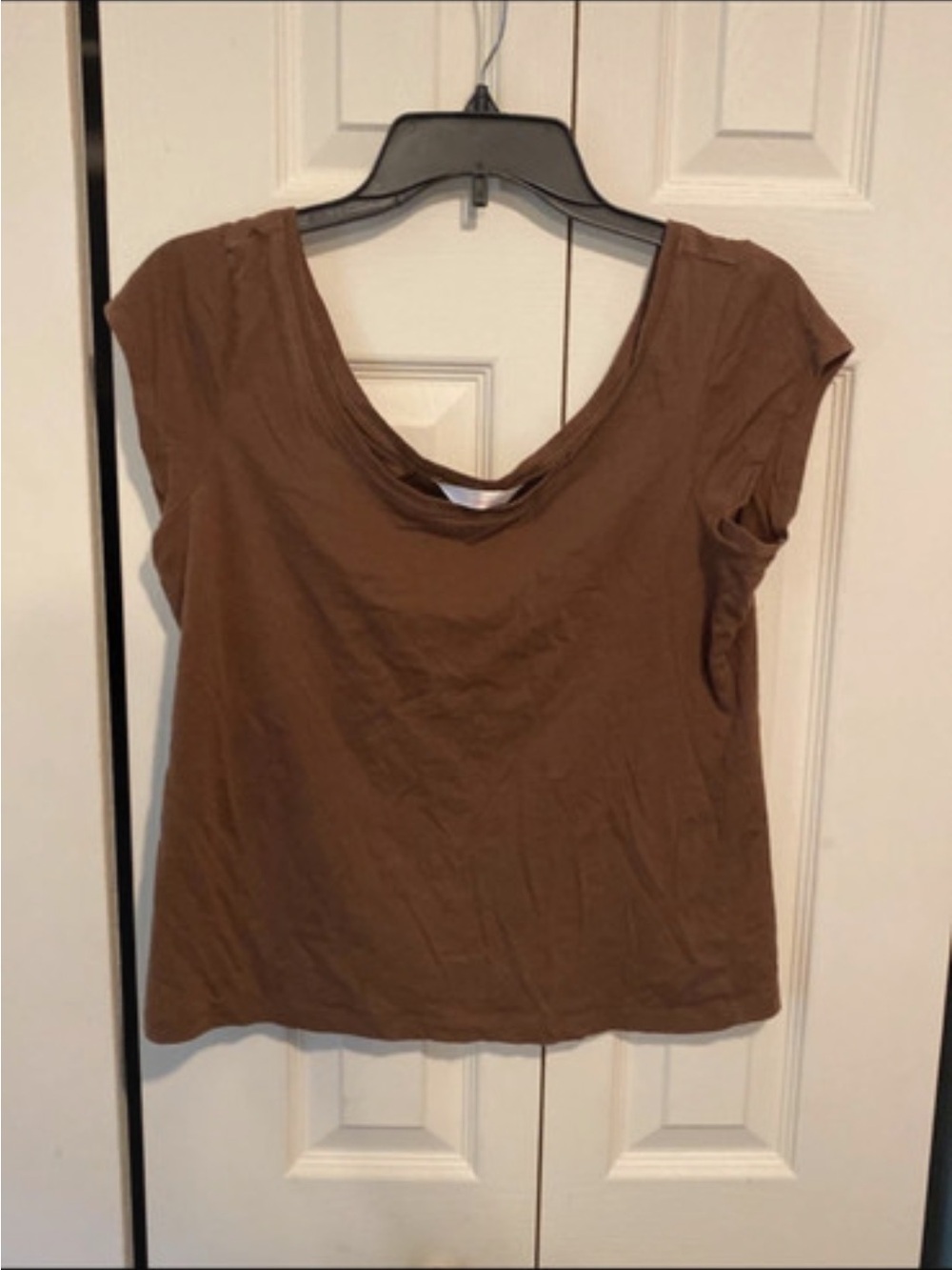 Aeropostale Brown Scoop Neck Women's Top - Lightweight Short Sleeve